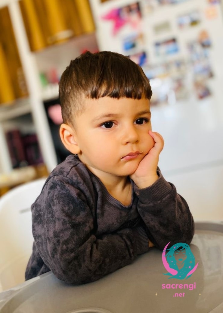 Erkek Çocuk Azer Bülbül Saç Kesim Modeli