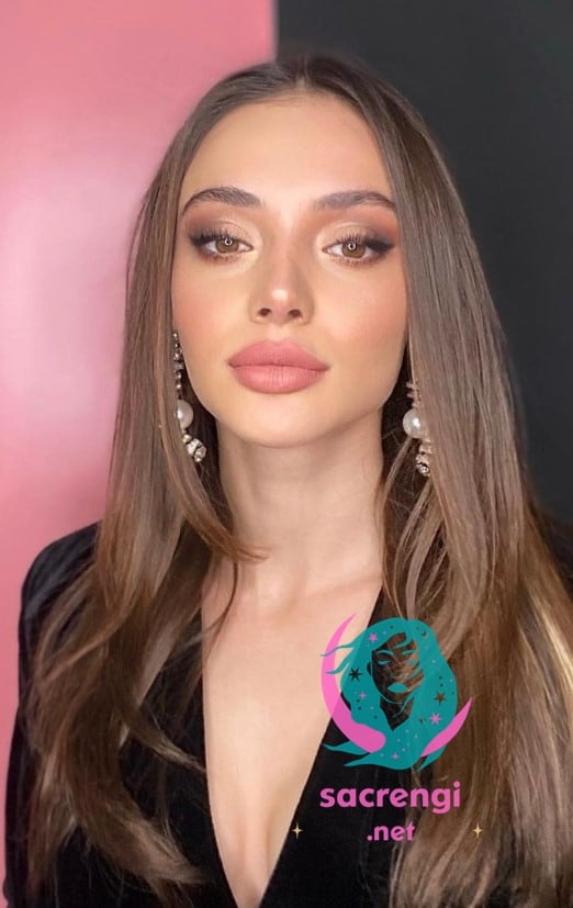Rabia Soytürk ışıltılı parlak saç modeli